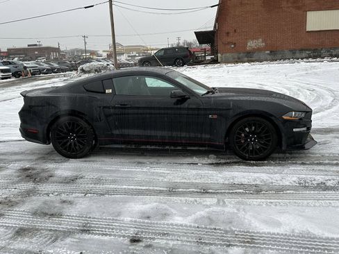 Used 2019 Ford Mustang Premium w/ Ecoboost Performance Package image 9