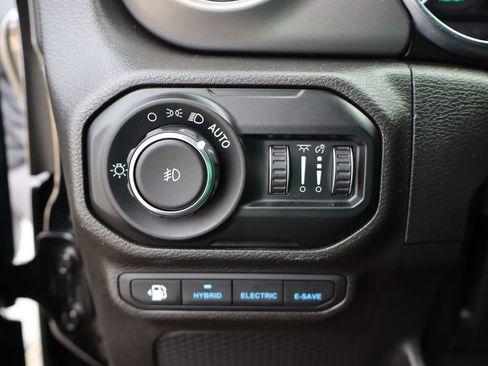 Used 2022 Jeep Wrangler Unlimited Rubicon 4xe w/ Cold Weather Group image 17