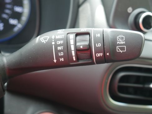 Used 2023 Hyundai Kona SEL AWD/4WD image 26