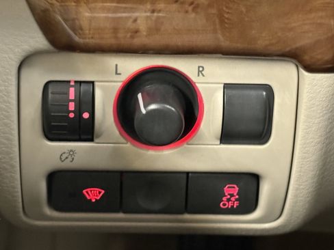 Used 2008 Subaru Legacy 2.5i Limited image 18