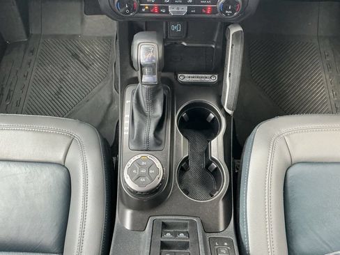 Used 2022 Ford Bronco Outer Banks w/ Sasquatch Package AWD/4WD image 15