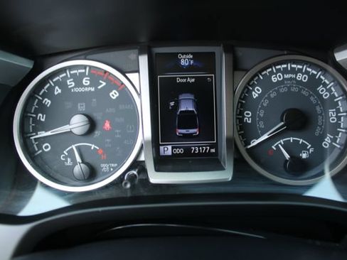 Used 2023 Toyota Tacoma SR5 RWD image 22