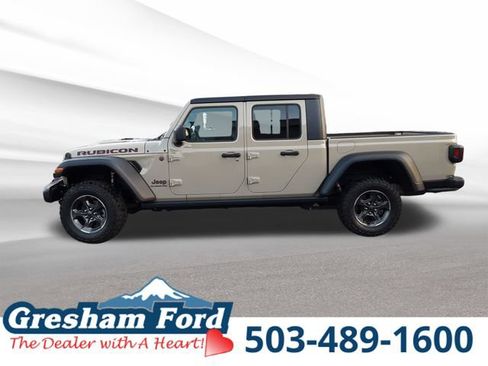 Used 2020 Jeep Gladiator Rubicon w/ Trailer Tow Package AWD/4WD image 2