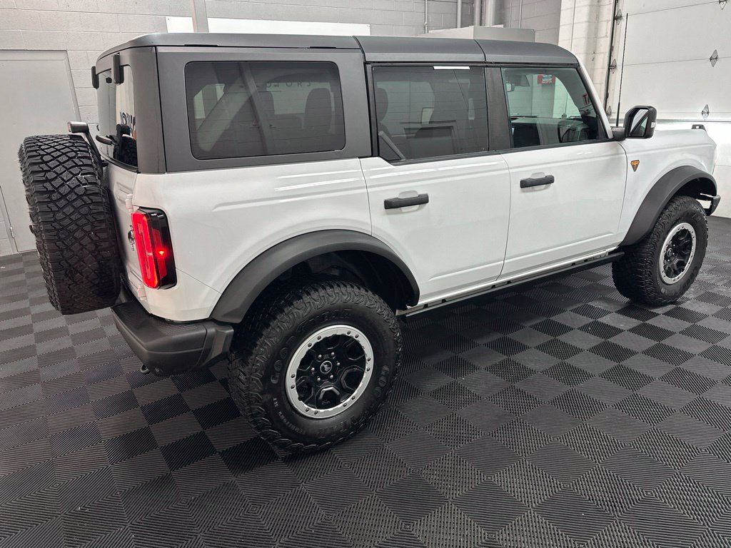 Used 2023 Ford Bronco Badlands w/ Sasquatch Package AWD/4WD image 11