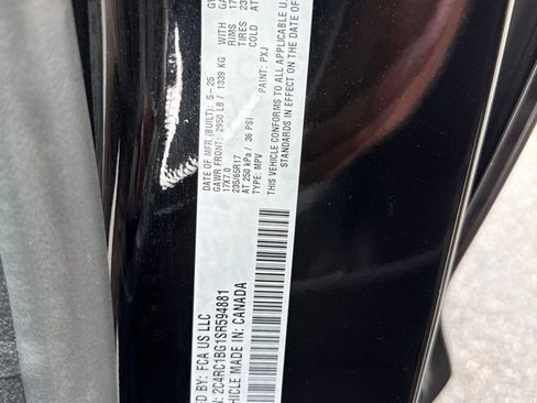Used 2025 Chrysler Pacifica Select FWD image 53