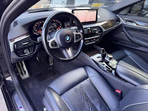 Used 2023 BMW M550i xDrive w/ Executive Package AWD/4WD image 14