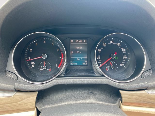 Used 2017 Volkswagen Passat 1.8T SE FWD image 21