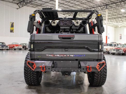 Used 2022 Jeep Gladiator Sport image 5