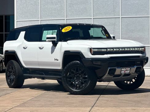 Used 2025 GMC Hummer EV 2X AWD/4WD image 2