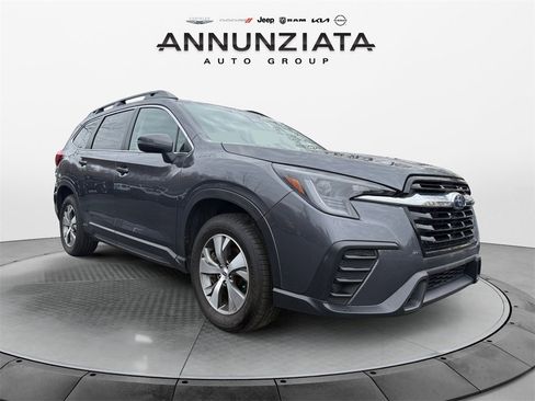 Used 2023 Subaru Ascent Premium w/ Convenience Package image 7