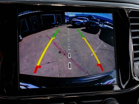 Used 2022 Jeep Grand Cherokee Laredo X RWD image 27