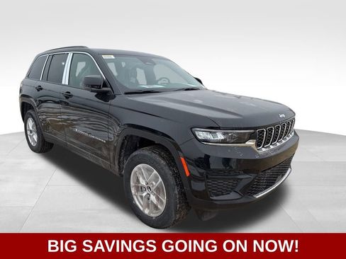 New 2026 Jeep Grand Cherokee Laredo X AWD/4WD image 2