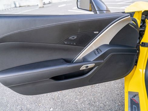 Used 2015 Chevrolet Corvette Stingray Coupe w/ 3LT Preferred Equipment Group image 10