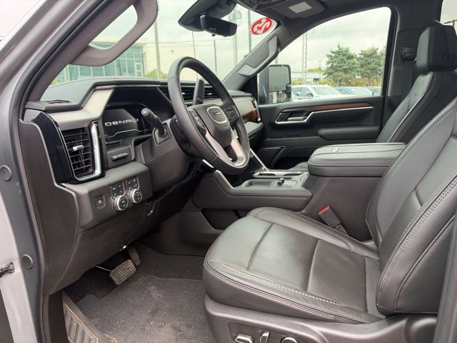 Used 2025 GMC Sierra 2500 Denali w/ Denali Reserve Package AWD/4WD image 20