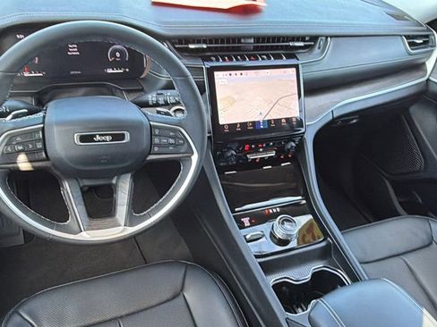 Used 2023 Jeep Grand Cherokee L Limited w/ Luxury Tech Group II image 24