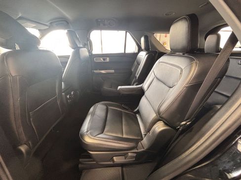Used 2023 Ford Explorer Limited image 34