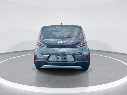 Used 2025 Kia Soul LX w/ LX Technology Package image 7