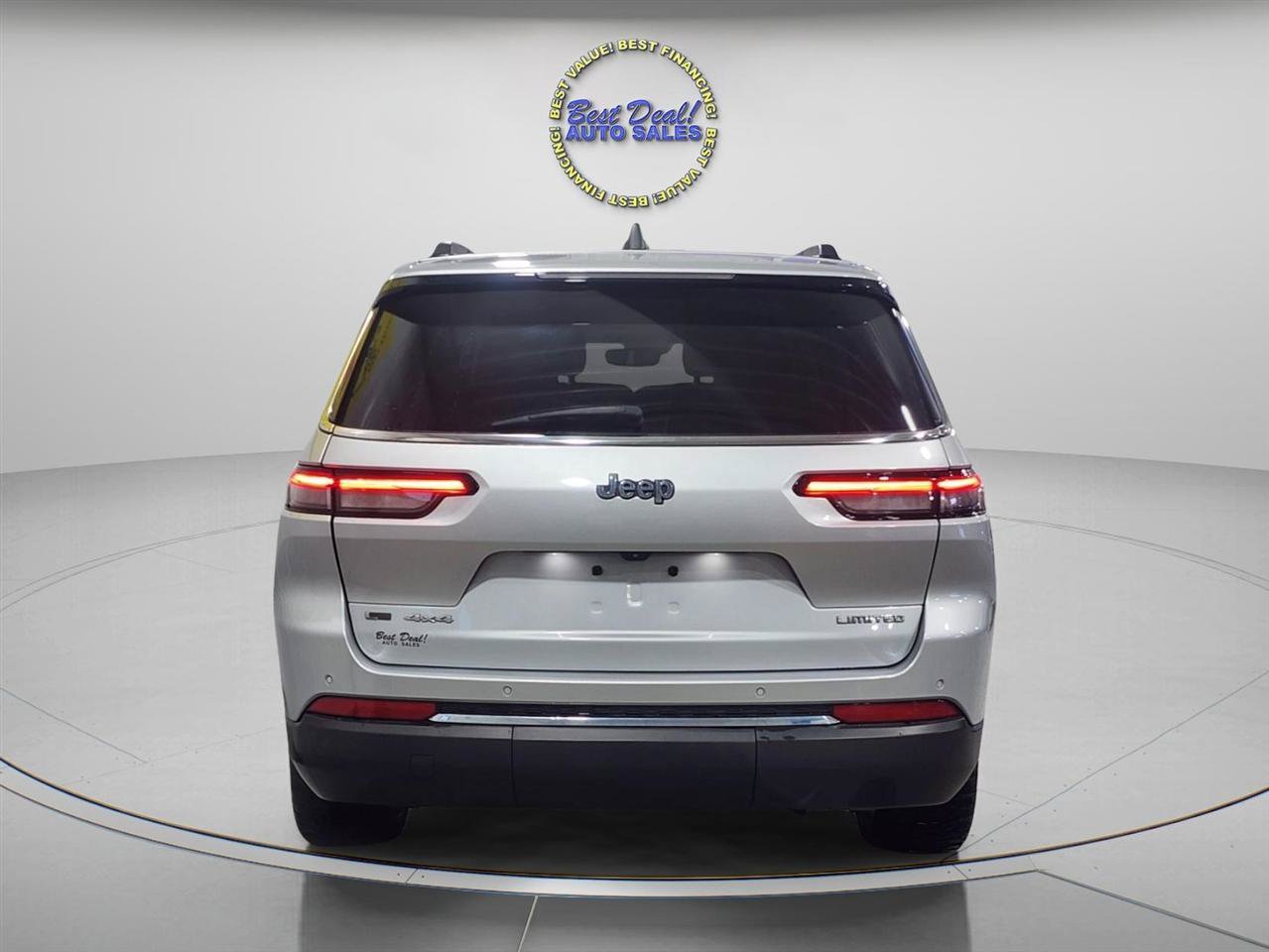 Used 2021 Jeep Grand Cherokee L Limited w/ Trailer Tow Group (B) AWD/4WD image 5