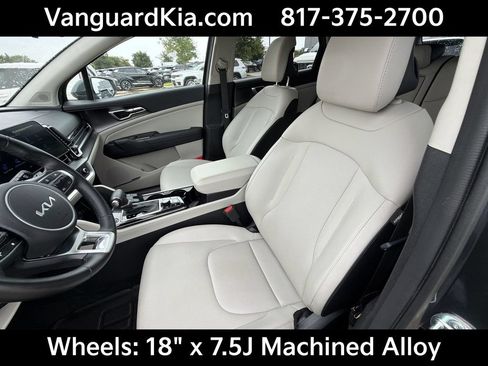 Certified 2025 Kia Sportage EX FWD image 15