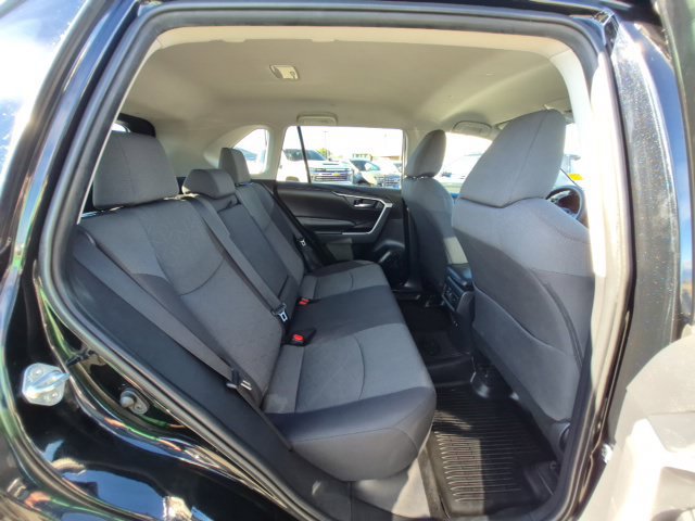 Used 2020 Toyota RAV4 XLE AWD/4WD image 15