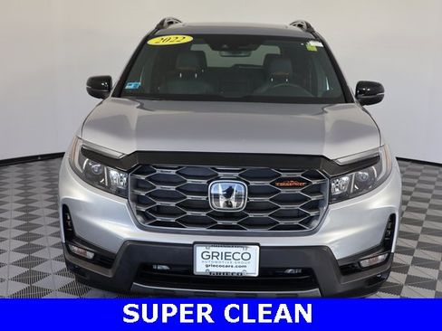 Used 2022 Honda Passport TrailSport image 3