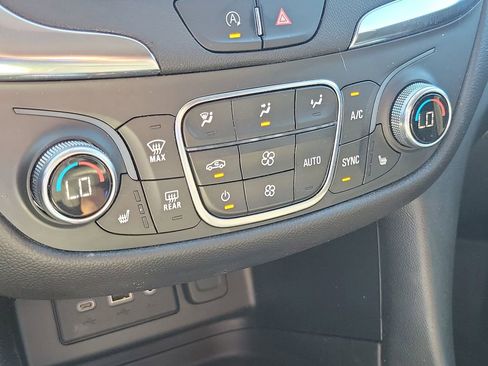 Certified 2023 Chevrolet Equinox LT FWD image 20