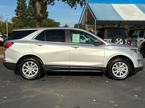 Certified 2021 Chevrolet Equinox LT w/ Driver Convenience Package image 2