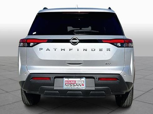 Certified 2024 Nissan Pathfinder SV image 4
