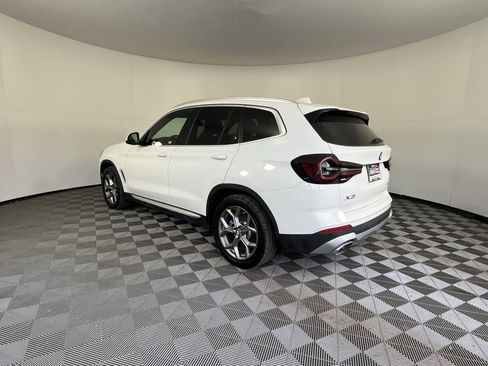 Used 2024 BMW X3 xDrive30i AWD/4WD image 3