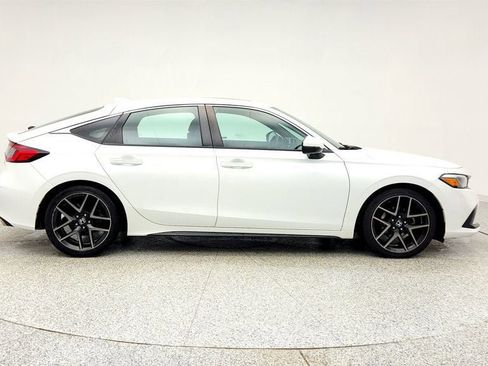 Used 2022 Honda Civic Sport Touring image 4