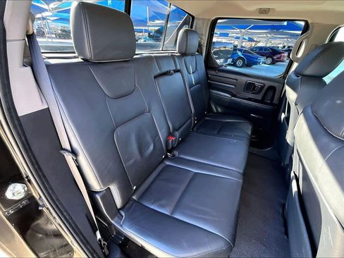 Used 2014 Honda Ridgeline SE image 19