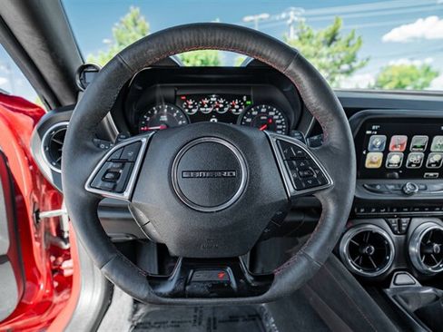 Used 2018 Chevrolet Camaro ZL1 RWD image 31