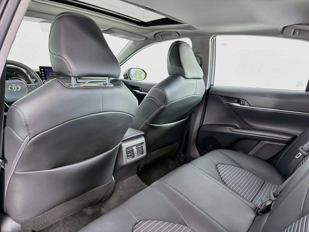 Used 2024 Toyota Camry SE w/ Cold Weather Package FWD image 38