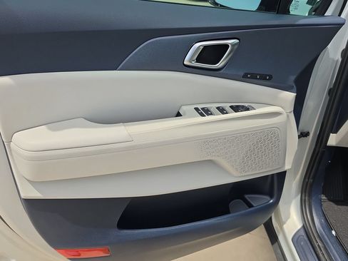 New 2026 Kia Carnival SX FWD image 18