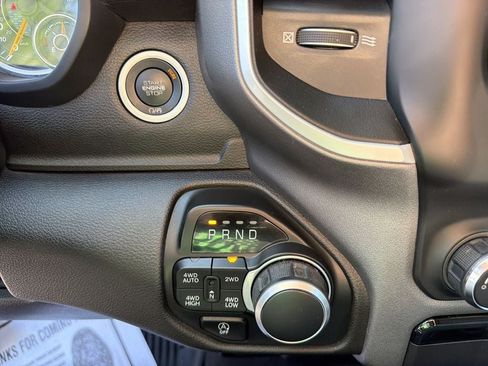 Used 2020 RAM 1500 Big Horn AWD/4WD image 23