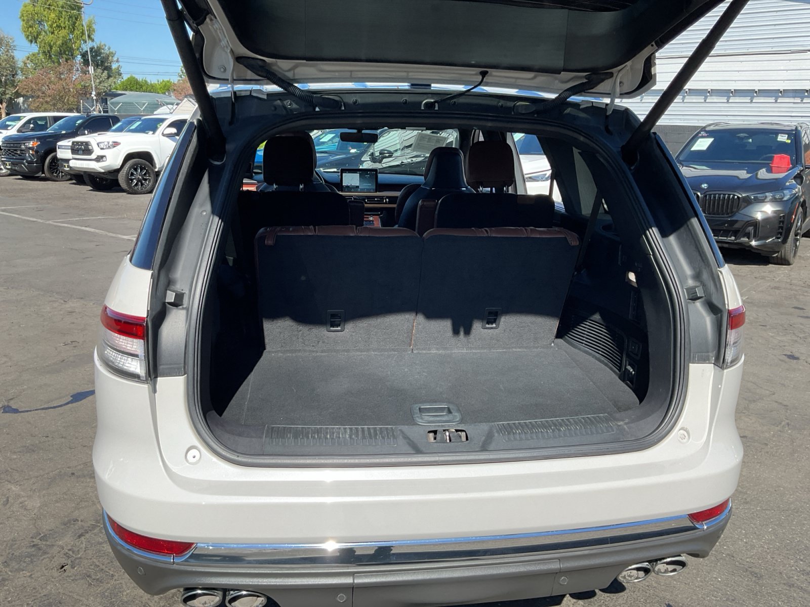 Used 2023 Lincoln Aviator Reserve w/ Equipment Group 201A AWD/4WD image 25