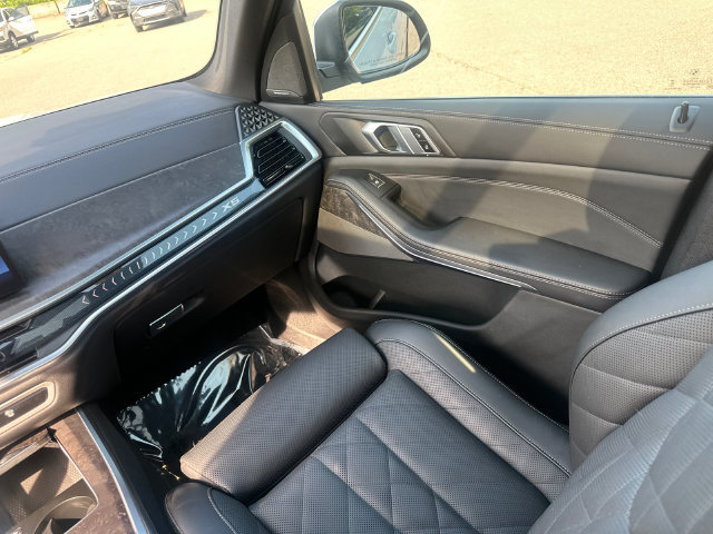 Used 2026 BMW X5 xDrive40i AWD/4WD image 21
