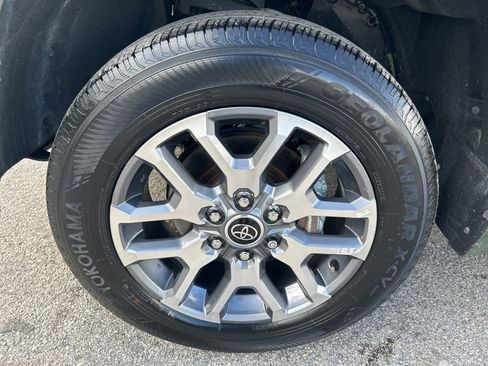 Used 2022 Toyota Tundra 1794 Edition image 18