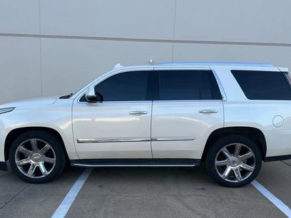 Used 2015 Cadillac Escalade Luxury