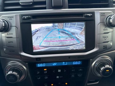 Used 2014 Toyota 4Runner Limited image 28