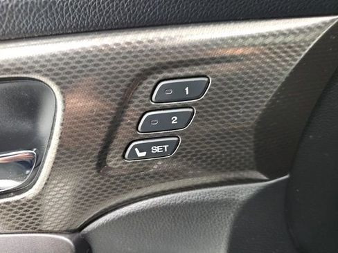 Used 2017 Honda Accord Touring image 14