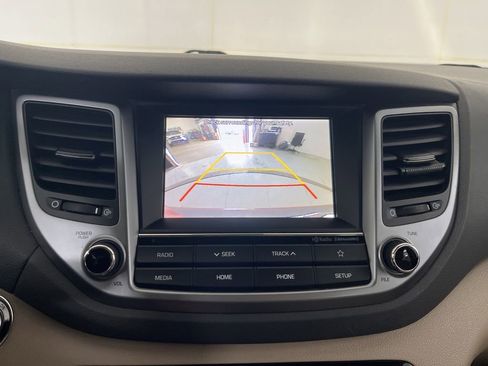 Used 2018 Hyundai Tucson Value FWD image 69
