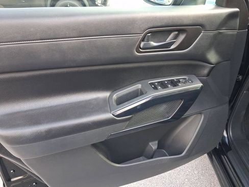 Certified 2024 Nissan Pathfinder SV FWD image 15