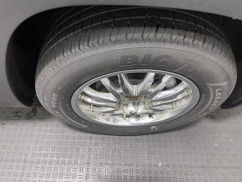 Used 2022 GMC Terrain SLE image 27