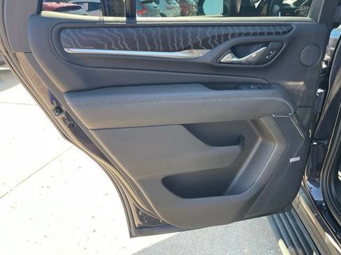 Used 2024 GMC Yukon Denali w/ Advanced Technology Package AWD/4WD image 23