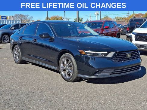 Used 2023 Honda Accord EX image 1