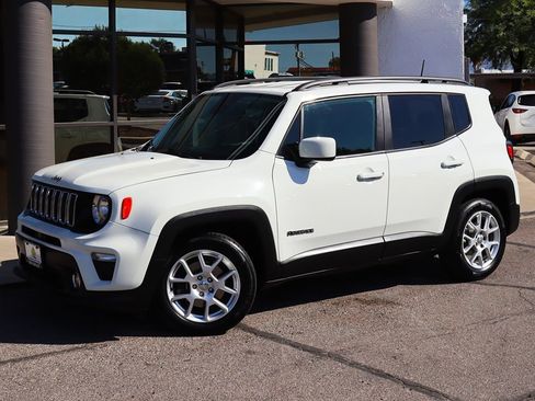 Used 2020 Jeep Renegade Latitude w/ Popular Equipment Group FWD image 3