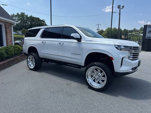 Used 2021 Chevrolet Suburban High Country image 13