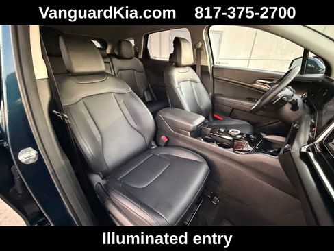 Used 2023 Kia Sportage EX image 29