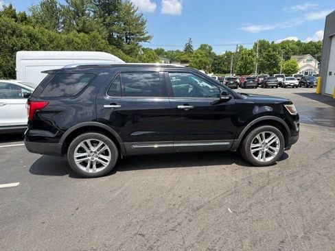 Used 2016 Ford Explorer Limited w/ Equipment Group 301A AWD/4WD image 8